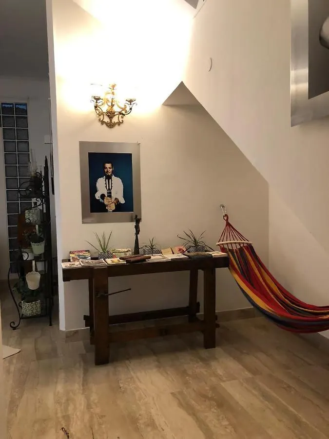 Altrove Acomodação com café da manhã Cagliari